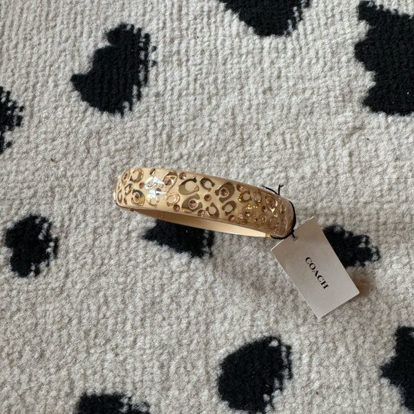 NWT Coach Bracelet in Gold Glitter Style - Picture 4 of 4